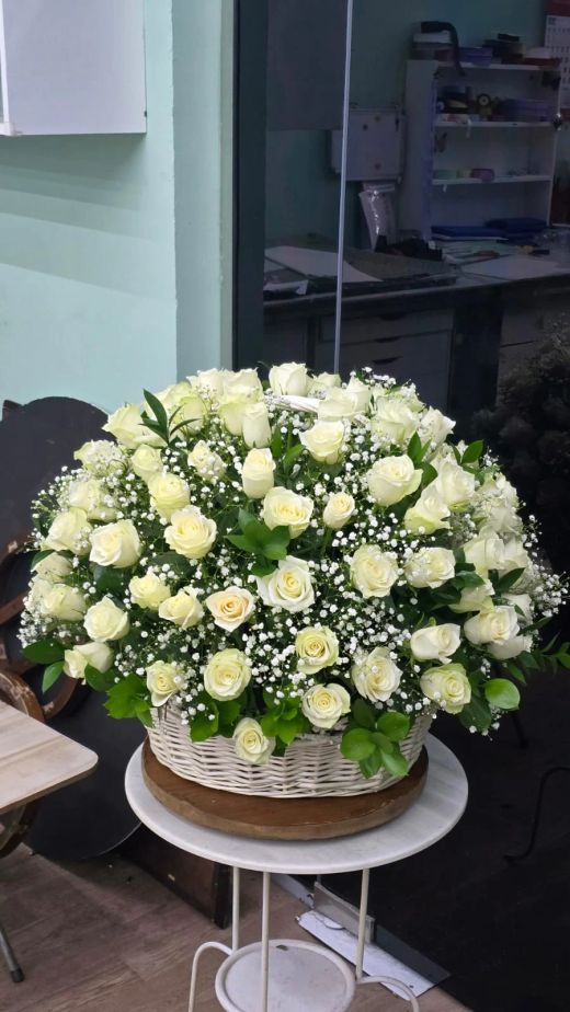 Ivory Rose Basket